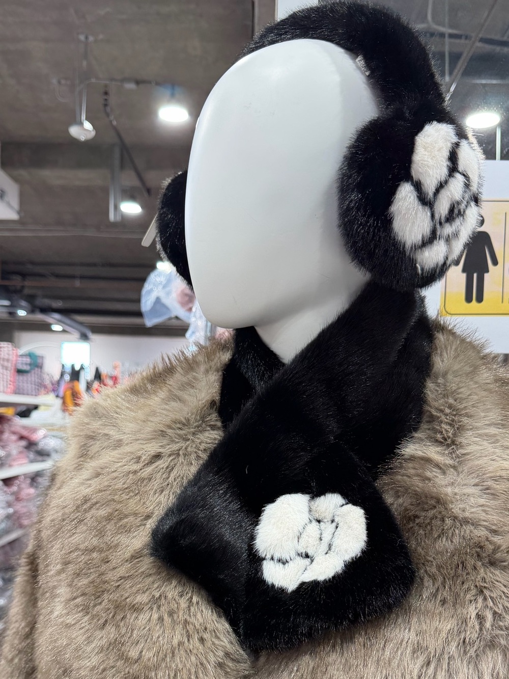 2pcs Faux Fur Ear Muffs and Scarf Set